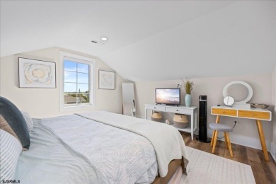 OPEN BAY VIEWS AT A LAGOON PRICE!! HURRY DON'T MISS THIS