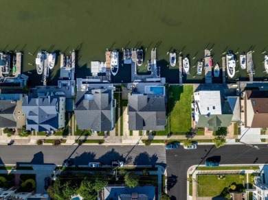 OPEN BAY VIEWS AT A LAGOON PRICE!! HURRY DON'T MISS THIS