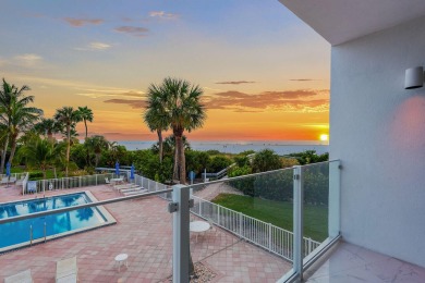 LIVE ON THE BEACH! A Masterpiece on the Gulf of Mexico! Step