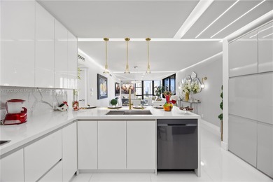 Gorgeously renovated and tastefully designed 2/2 corner