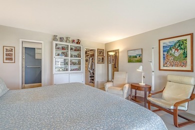 NEWLY REMODELED o COASTAL LUXURY RESIDENCE
Longboat Harbour o