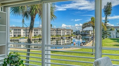 NEWLY REMODELED o COASTAL LUXURY RESIDENCE
Longboat Harbour o