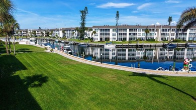 NEWLY REMODELED o COASTAL LUXURY RESIDENCE
Longboat Harbour o