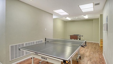 NEWLY REMODELED o COASTAL LUXURY RESIDENCE
Longboat Harbour o