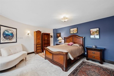 Stunning Corner 3 bedroom 3 Bathroom, Rotunda Apartment With