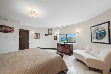 Stunning Corner 3 bedroom 3 Bathroom, Rotunda Apartment With