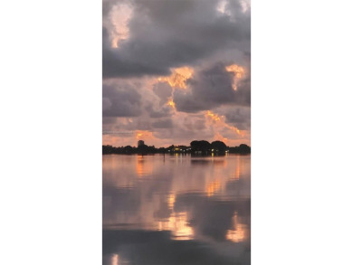 Stunning Corner 3 bedroom 3 Bathroom, Rotunda Apartment With