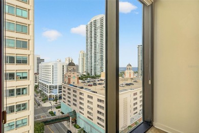 One or more photo(s) was virtually staged. Experience the