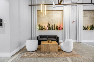 One or more photo(s) was virtually staged. Experience the