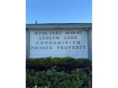 EASY ACCESS TO THIS LOVELY 2/2 LOCATED CLOSE TO PALMETTO