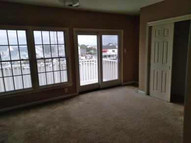 Bayfront Townhouse in Lower Chelsea with deeded 40 foot boat