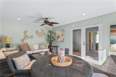 Charming end-unit 3-bedroom, 3-bath attached villa in the