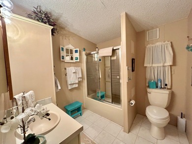 EXCEPTIONALLY MAINTAINED & MOVE-IN READY!    This beautifully