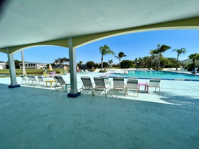 EXCEPTIONALLY MAINTAINED & MOVE-IN READY!    This beautifully