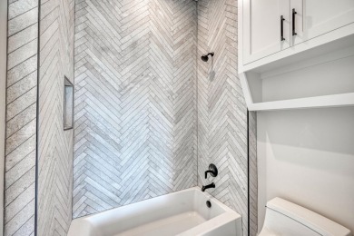 **PRICE IMPROVEMENT !**  HOUDINI WAY at LEGENDARY ESTATES -