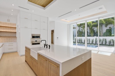 Welcome to Grove Estates -- Downtown Delray's only Gated