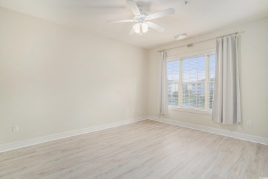 This Beautifully updated 2BR/2BA condo located in Magnolia