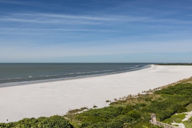Luxurious Coastal Living at The Madeira - Marco Island's Crown