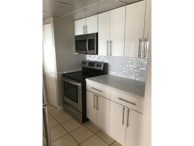 2 bedrooms and 2 bathrooms. Gorgeous views from everywhere