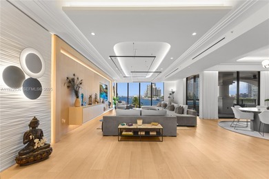 An exceptional flow-through residence at Palazzo Della Luna