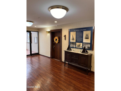 Discover the perfect blend of convenience and comfort with this