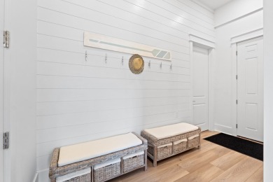 1ST TIER / X FLOOD ZONE / 3BR/3.5BA home in San Dunes