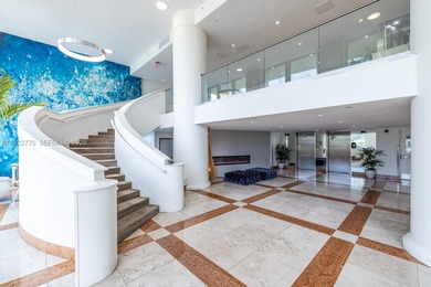 Light-filled 950 sq ft unit in Bay Harbor Islands,  Over sized 1