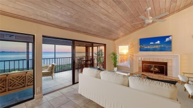Enjoy front-row sunset views from this top-floor former