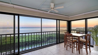 Enjoy front-row sunset views from this top-floor former