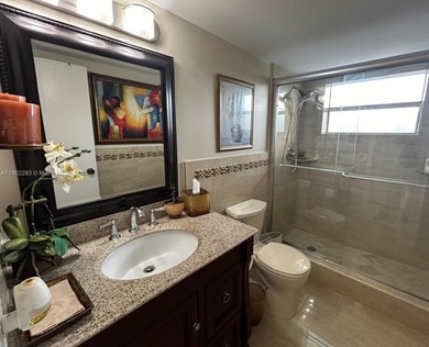 Bright & Beautiful 2-Bed/2-Bath Condo with Canal View - Prime