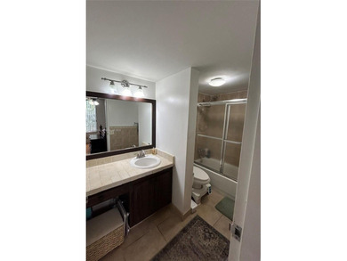 Bright & Beautiful 2-Bed/2-Bath Condo with Canal View - Prime