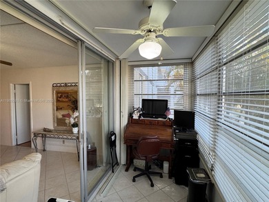 Bright & Beautiful 2-Bed/2-Bath Condo with Canal View - Prime