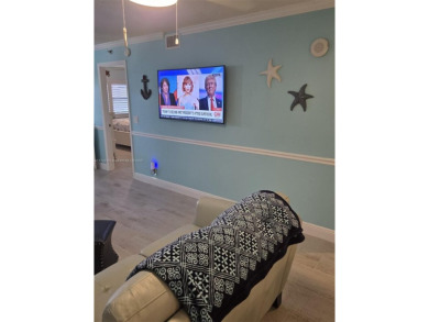 PARADISE! GORGEOUS FIRST FLOOR 2/2 RENOVATED BEACH HOUSE CONDO