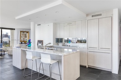 Stunning, fully renovated A-line corner skyloft with spectacular