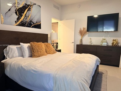 Best Priced 2 bdrm/2 bath Lower Penthouse Unit with Upgraded