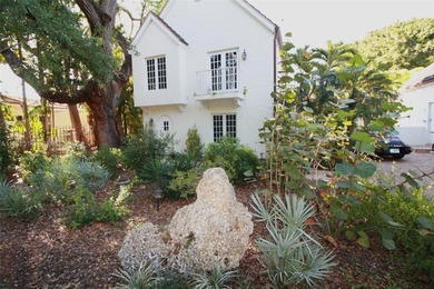 Charming waterfront living in South Coral Gables. Canal front