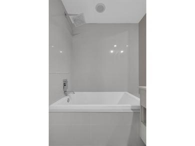 Welcome to Brickell Heights East! This desirable 04-line