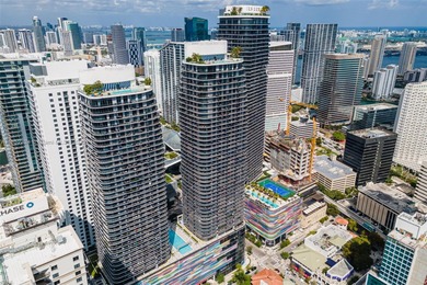 Welcome to Brickell Heights East! This desirable 04-line