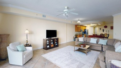 Boat lovers this is the perfect complex for you. Just seconds