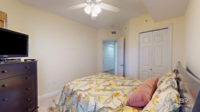 Boat lovers this is the perfect complex for you. Just seconds