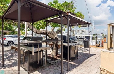 LAKE POINT TOWER AND MARINA. BEST VIEW OF THIS BUILDING