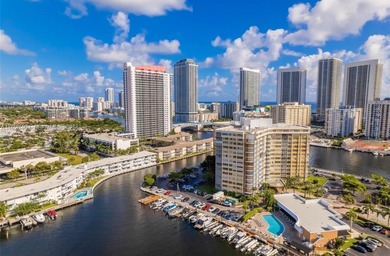 LAKE POINT TOWER AND MARINA. BEST VIEW OF THIS BUILDING
