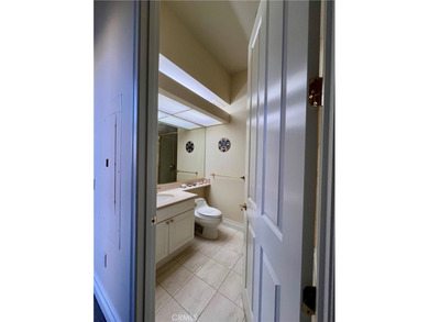 Penthouse Condo in Brentwood - A Rare Blend of Luxury, Privacy