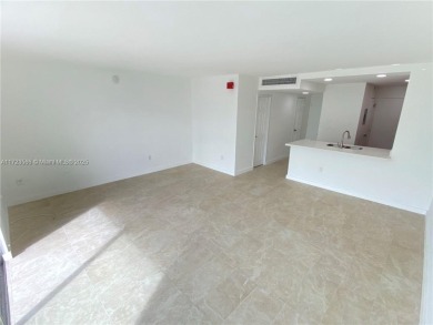 Newly renovated FULLY FURNISHED studio located in North Bay