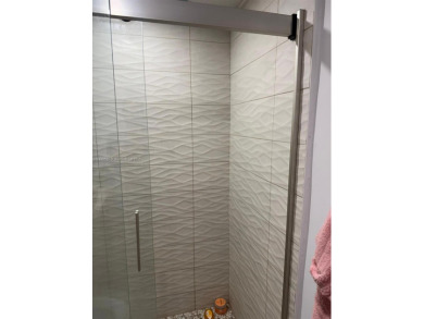 Newly renovated FULLY FURNISHED studio located in North Bay