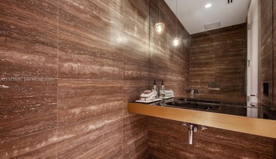 Set in the heart of South of Fifth, 300 Collins offers a modern