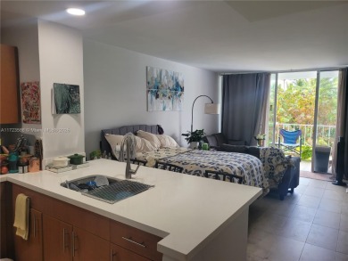 Newly renovated FULLY FURNISHED studio located in North Bay