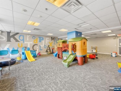 FULLY RENOVATED SPACIOUS UNIT WITH MANHATTAN AND HUDSON RIVER