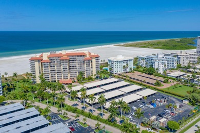 Paradise awaits you and this front, ''jet out'', beachfront unit