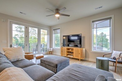 Live in the heart of vibrant Peoria Heights in this beautifully